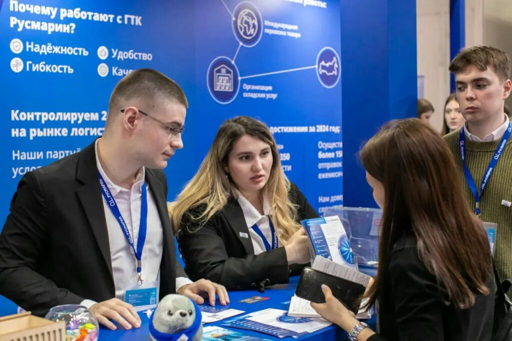 Gespräch am Messestand als Grundlage, um Messekontakte nachfassen zu können