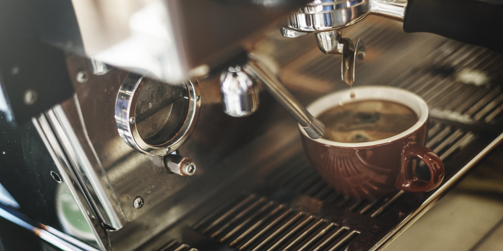 Neue Grenzen bei Minijobs ab 1. Januar 2026 betreffen auch Cafés und Gastronomie